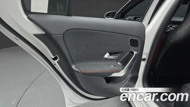 Mercedes-Benz A-Class — Фото автомобиля 20