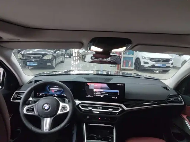 BMW 3 Series — Фото автомобиля 17