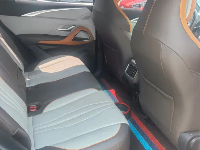 BYD Song Pro — Фото автомобиля 4