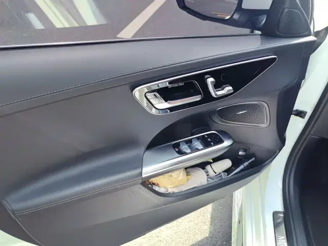 Mercedes-Benz C-Class — Фото автомобиля 7