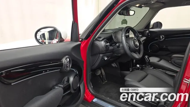 Mini Cooper Cooper 5 дверей Classic — Фото автомобиля 10