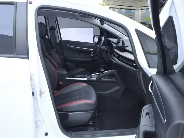 Geely Vision X3 — Фото автомобиля 8