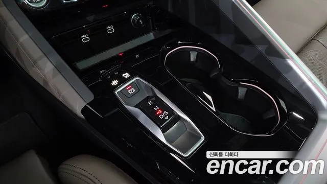 Audi Q5 45 TFSI quattro Sportback S Line — Фото автомобиля 5