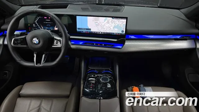 BMW 5 Series G60 — Фото автомобиля 10