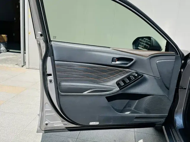 Toyota Avalon — Фото автомобиля 20