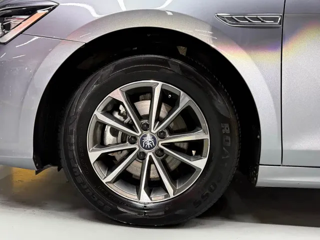 BYD Qin PLUS — Фото автомобиля 25