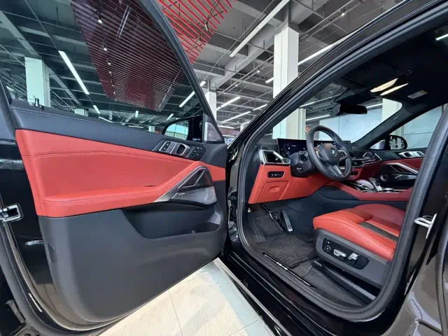 BMW X6 M — Фото автомобиля 15
