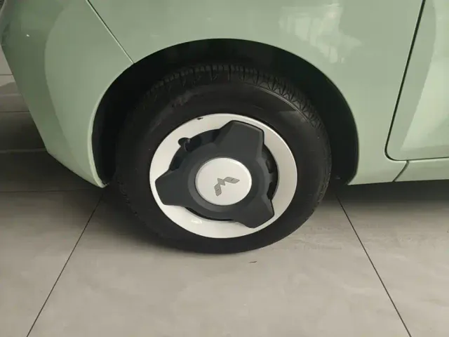 Wuling Hongguang Mini EV — Фото автомобиля 22
