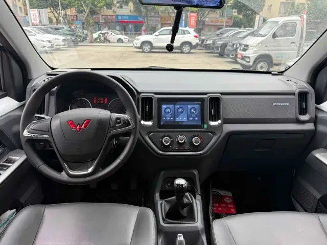 Wuling Zhengcheng — Фото автомобиля 14