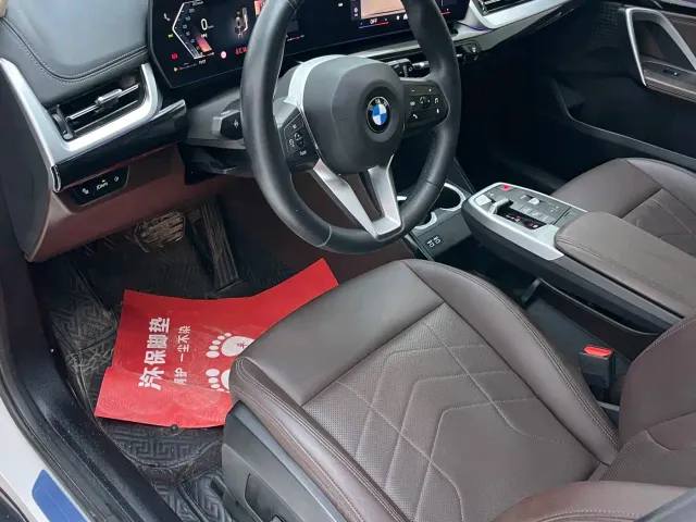 BMW X1 — Фото автомобиля 14
