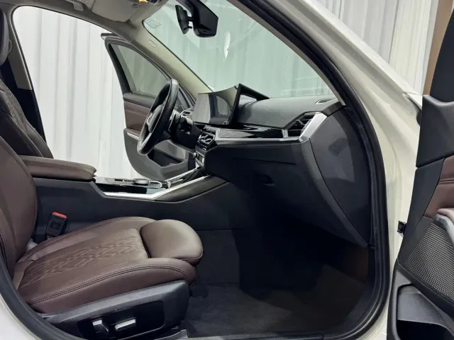 BMW 3 Series — Фото автомобиля 14