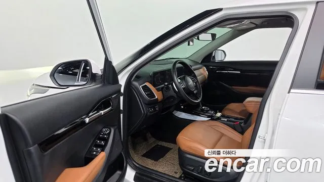 Kia Seltos New — Фото автомобиля 15