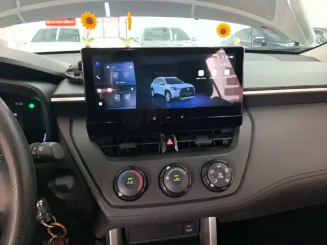 Toyota Corolla Cross — Фото автомобиля 12
