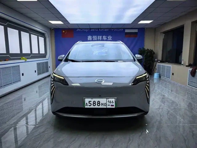 GAC Aion Y — Фото автомобиля 2