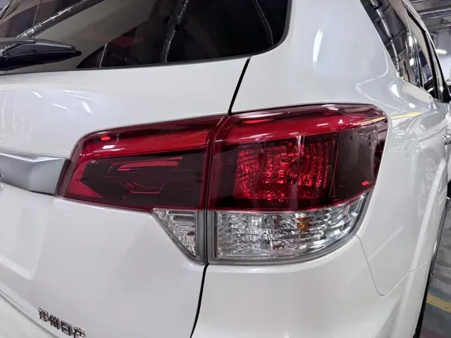 Nissan Terra — Фото автомобиля 19