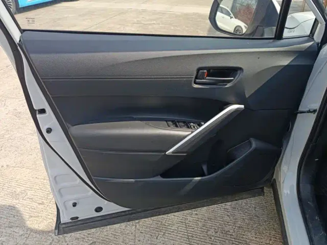 Toyota Corolla Cross — Фото автомобиля 7