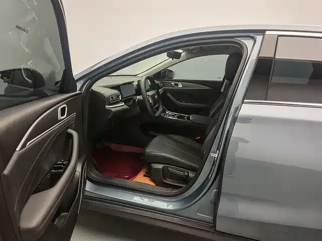 Geely Galaxy Stellar 6 — Фото автомобиля 12