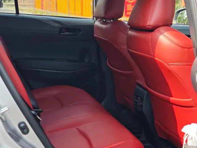 Toyota Corolla Cross — Фото автомобиля 10