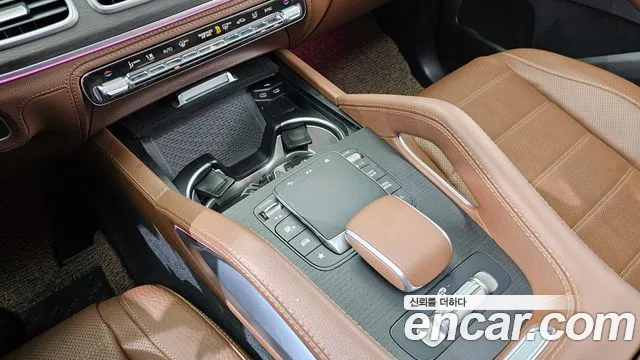 Mercedes-Benz GLE-Class — Фото автомобиля 16