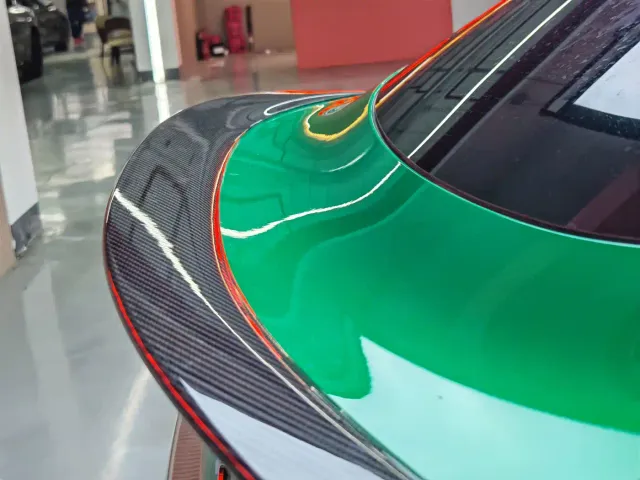 Xiaomi YU7 — Фото автомобиля 9