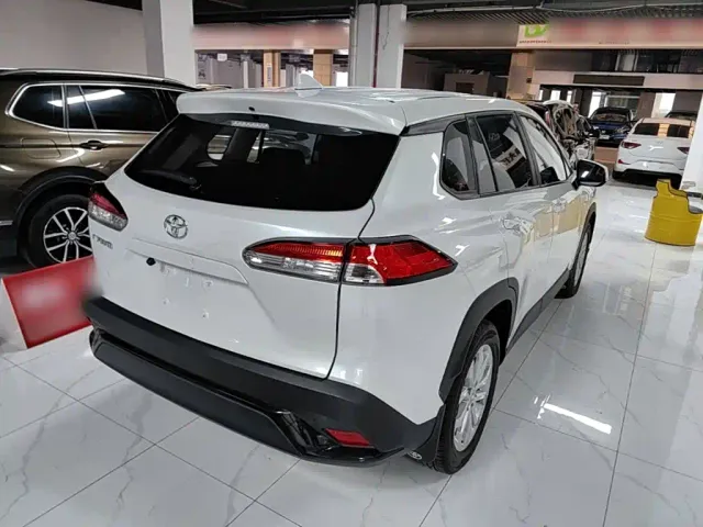 Toyota Frontlander — Фото автомобиля 6