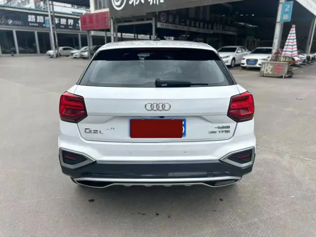 Audi Q2L — Фото автомобиля 8