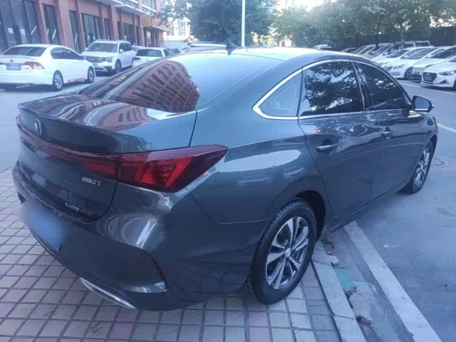 Changan Eado — Фото автомобиля 4