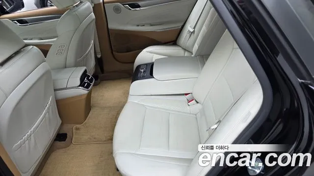 Hyundai Grandeur — Фото автомобиля 24