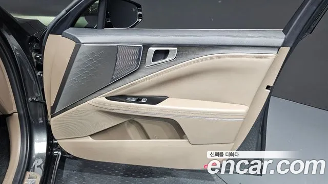 Kia K8 — Фото автомобиля 12