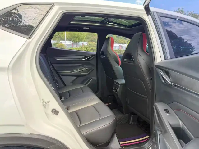Changan X5 Plus — Фото автомобиля 9