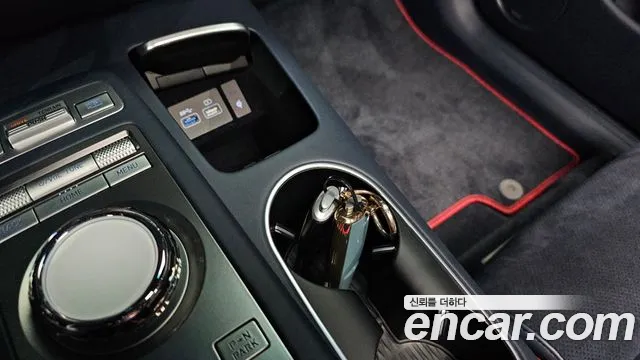 Genesis GV70 3.5T Бензин AWD — Фото автомобиля 28