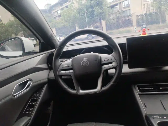 BYD Qin L — Фото автомобиля 2