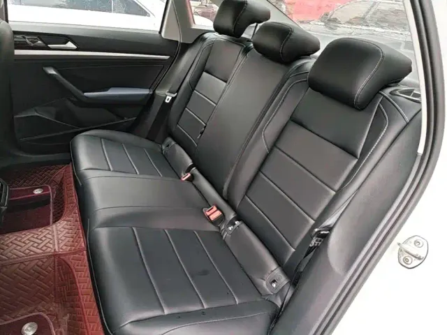 Volkswagen Lavida — Фото автомобиля 16