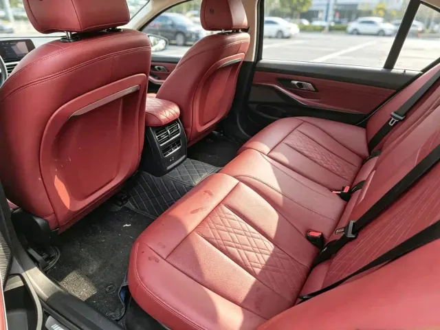 BMW 3 Series — Фото автомобиля 3