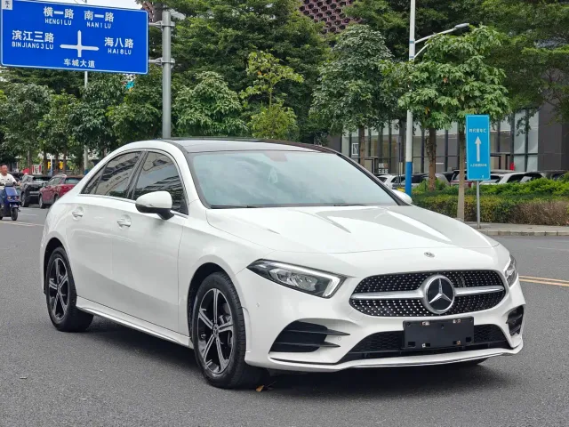 Mercedes-Benz A-Class — Фото автомобиля 3