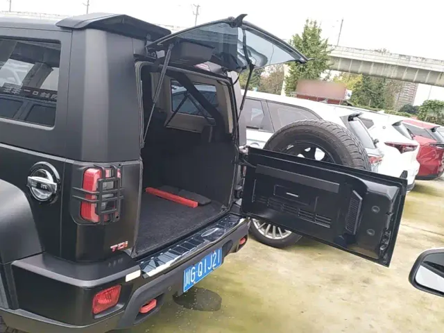 BAIC BJ40 — Фото автомобиля 18