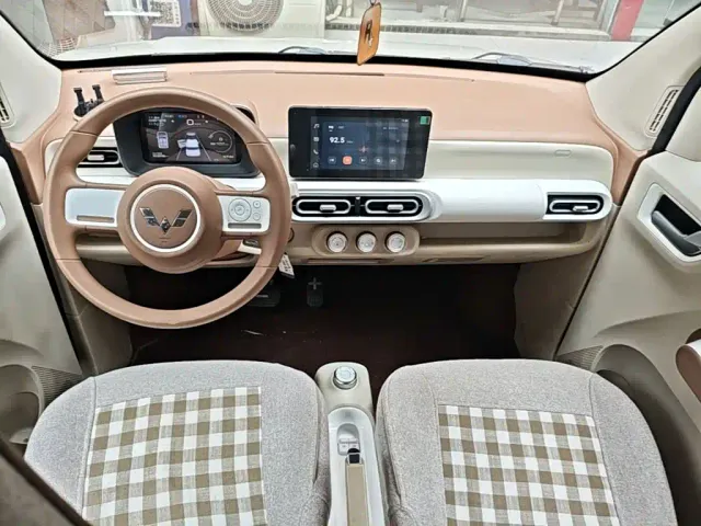 Wuling Hongguang Mini EV — Фото автомобиля 9