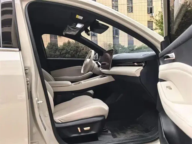 Baojun Yunhai — Фото автомобиля 7