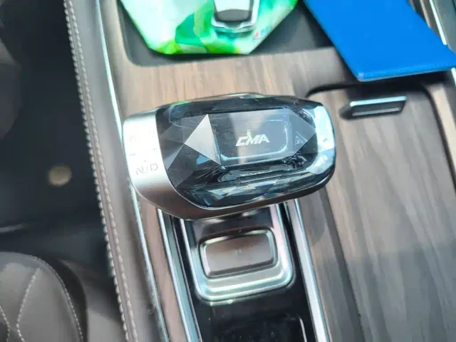 Geely Xingyue L — Фото автомобиля 6