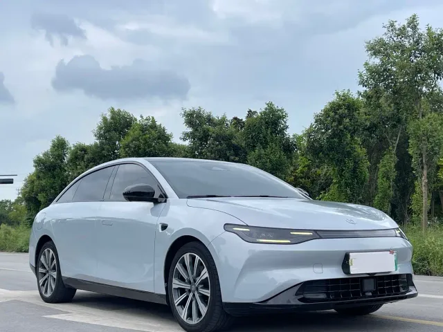 Leapmotor C01 — Фото автомобиля 3