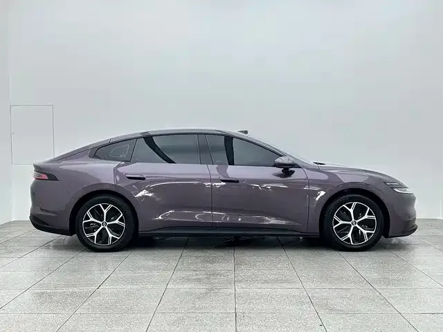 Changan Qiyuan A06 — Фото автомобиля 7