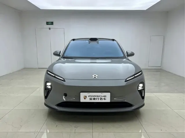 Фотография автомобиля — Nio ET5 Touring