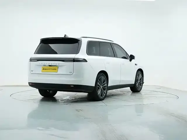 Leapmotor C16 — Фото автомобиля 9