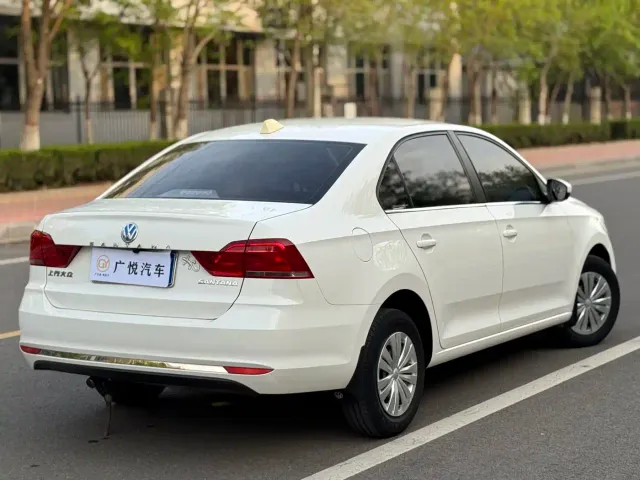 Volkswagen Santana — Фото автомобиля 7