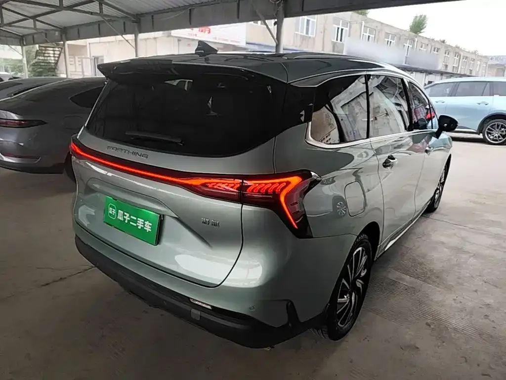 Dongfeng Fengxing Fengxing Yacht 2022 1.5T DCT Wave Chaser Edition — Фото автомобиля 6