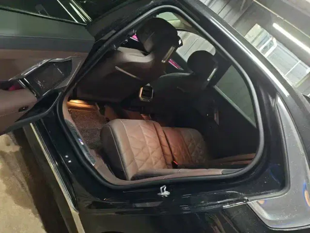 BMW 7 Series — Фото автомобиля 4