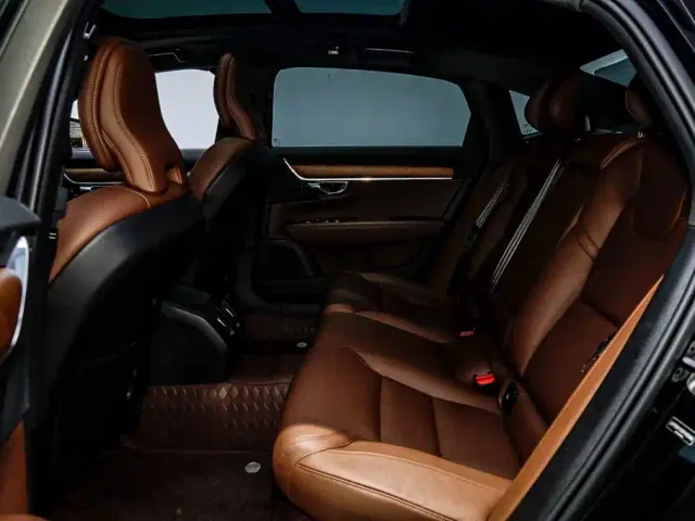 Volvo S90 — Фото автомобиля 9