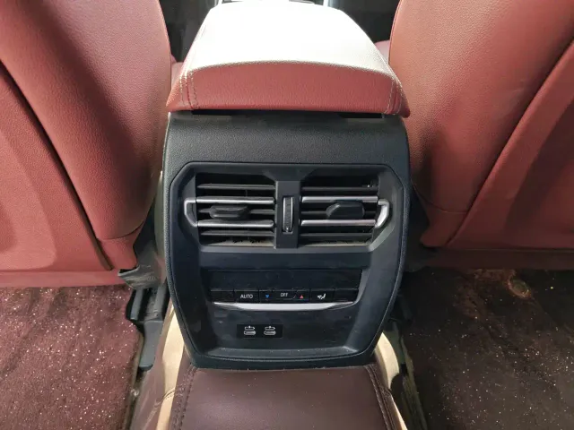 BMW i3 — Фото автомобиля 15