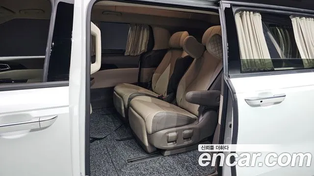 Kia Carnival 4th Gen — Фото автомобиля 11