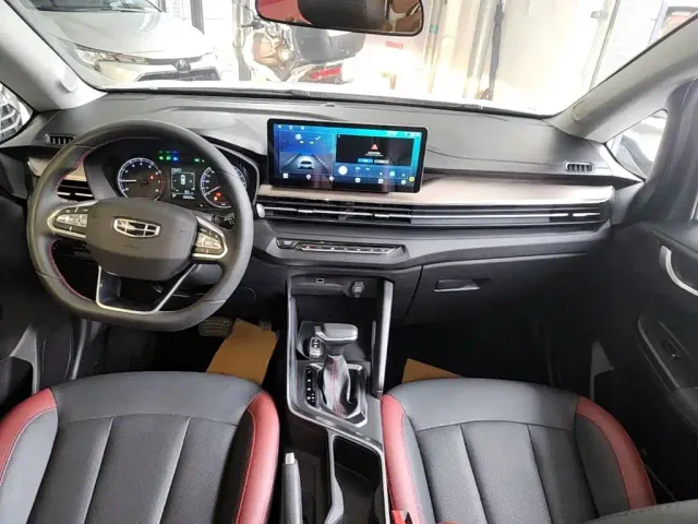 Geely Vision X3 — Фото автомобиля 9